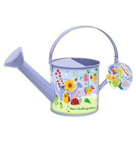 Hellblaue Kinder-Gießkanne mit bunten Gartenmotiven und einem Henkel oben.
