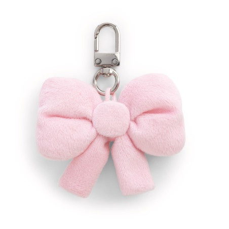 Plüschiger, rosa Schleifen-Schlüsselanhänger mit silberner Klammer vor weißem Hintergrund.