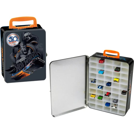 Hot Wheels 50 Jahre Metallkoffer, geöffnet mit sichtbaren Spielzeugautos in einzelnen Fächern.