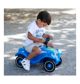 BIG Bobby Car Classic Polizei Rutschauto – Kinderrutschfahrzeug für kleine Gesetzeshüter