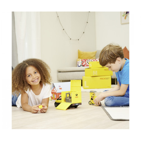 Dickie Toys DHL Delivery Set – Paketfahrzeug, Packstation & Zubehör – Ab 3 Jahren