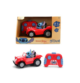 Spielzeug-Stitch im roten ferngesteuerten Auto mit Controller, sowohl in als auch außerhalb der Verpackung gezeigt.