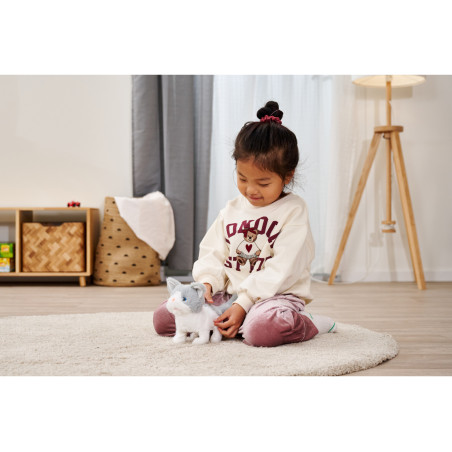 PetZoo Kitty Plüschkatze grau-weiß – Simba Dickie Group Kuscheltier für Babys