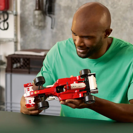 LEGO® Icons 11375 Ferrari F2004 und Michael Schumacher
