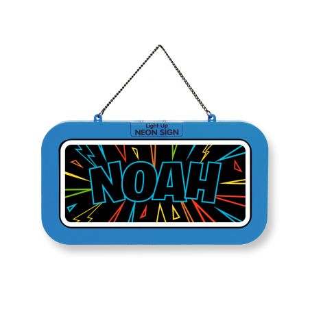 Ein blaues Neon-Schild mit NOAH in fetten Buchstaben und bunten Strahlen hängt an einer Kette.