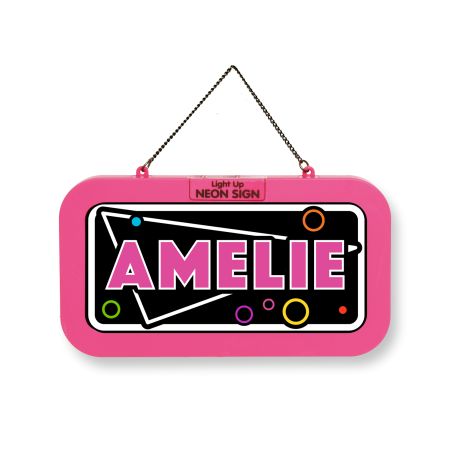 Ein pinkes Neon-Schild mit der Aufschrift AMELIE in fetten Buchstaben, bunten Kreisen und einer Hängekette.