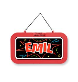 Neonschild mit rotem Rand, Schriftzug EMIL in Großbuchstaben sowie bunten Sternen und Linien auf schwarzem Grund.