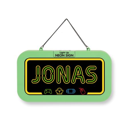 Grünes Neon-Schild mit dem Namen JONAS und kleinen Gaming-Icons, aufgehängt an einer Kette.