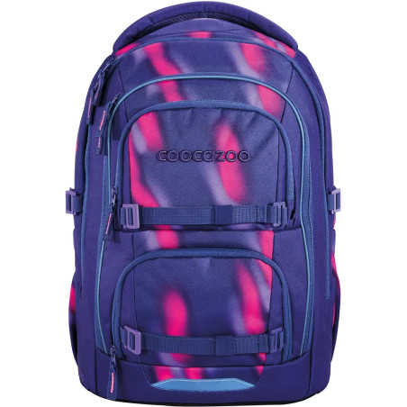 Lila Cocazoo Rucksack mit blauen Reißverschlüssen und pinken diagonalen Mustern auf der Vorderseite.