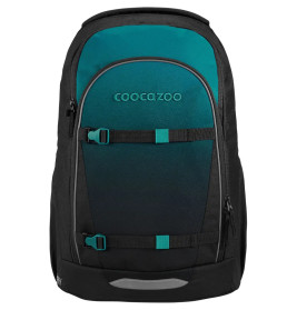 Teal-schwarzer Coocazoo-Rucksack mit Frontgurten und Reißverschlusstaschen vor weißem Hintergrund.