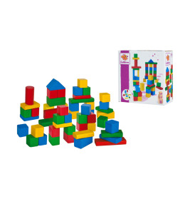 Bunte Holzbausteine in verschiedenen Formen sind gestapelt, im Hintergrund ist die Produktverpackung zu sehen.