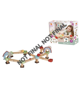 Holz-Murmelbahn mit bunten Akzenten und Verpackung, quer über das Bild steht "NICHT FINAL".