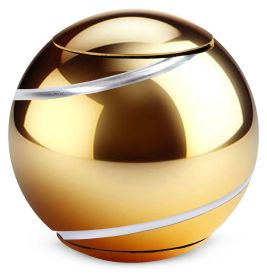 Glänzende goldene Kugel mit zwei silbernen Diagonalbändern und glatter, spiegelnder Oberfläche.