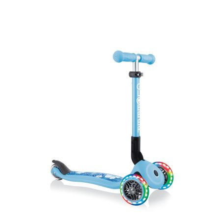 GLOBBER JUNIOR FOLDABLE FANTASY LIGHTS pastellblau-Flowers, mit Leuchtrollen