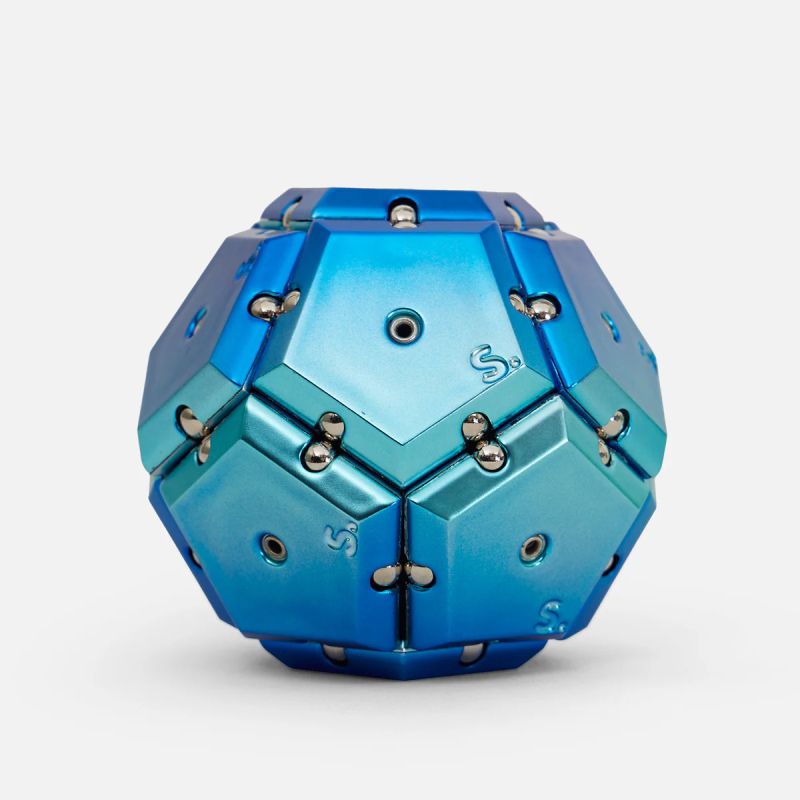 Speks. Geode Chrome Sphere