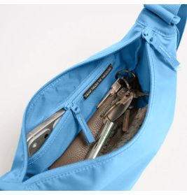GOT BAG. Moon Bag Small Aqua – Recyceltes Ocean Impact Plastic, wasserabweisend