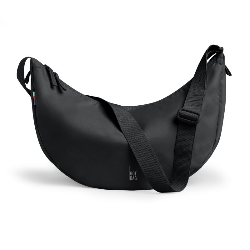 GOT BAG. PLEAT Moon Bag Large schwarz – Große Umhängetasche Ocean Impact Plastic