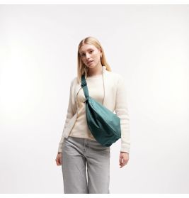 GOT BAG. Moon Bag Large Monochrome | Sea Teal | Geräumig & Nachhaltig | 3,5 Liter