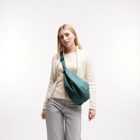 GOT BAG. Moon Bag Large Monochrome | Sea Teal | Geräumig & Nachhaltig | 3,5 Liter