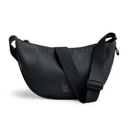 GOT BAG. PLEAT Moon Bag Small schwarz – Nachhaltige Umhängetasche aus Ocean Plastic