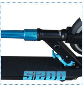 Elements of Emotion Solitary Scooter S-200 Schwarz-Blau – Robuster Cityroller ABEC-7