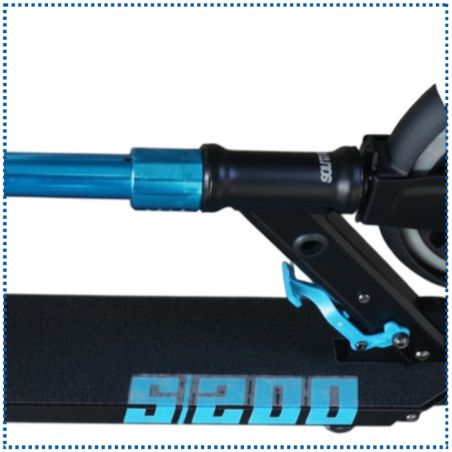 Elements of Emotion Solitary Scooter S-200 Schwarz-Blau – Robuster Cityroller ABEC-7