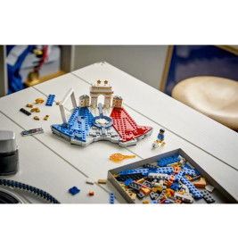 LEGO® Special Editions 43013 Kylian Mbappé – Fußball-Highlights