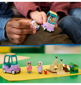 LEGO® Bluey 11216 Omas mit Bingo und Bluey
