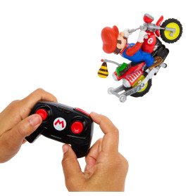 Mattel Hot Wheels Mario Kart Project Santa RC: Ferngesteuerter Rennwagen | 2.4 GHz | Ab 5 Jahren!