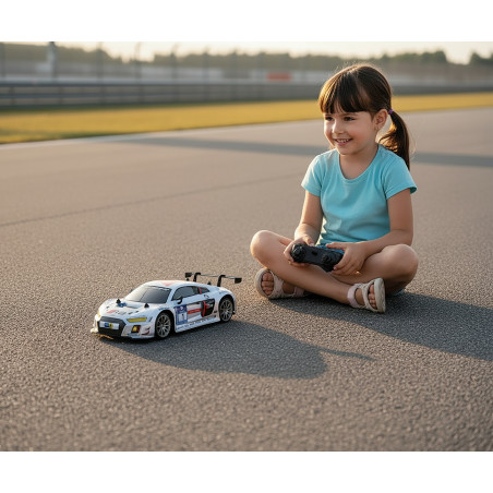 Happy People RC Audi R8 1:24 – Detailgetreues Modell mit 2,4GHz