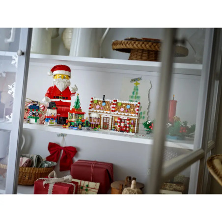 LEGO® Iconic 40820 Große Weihnachtsmann-Minifigur