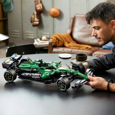 TECHNIC Aston Martin Aramco AMR 25