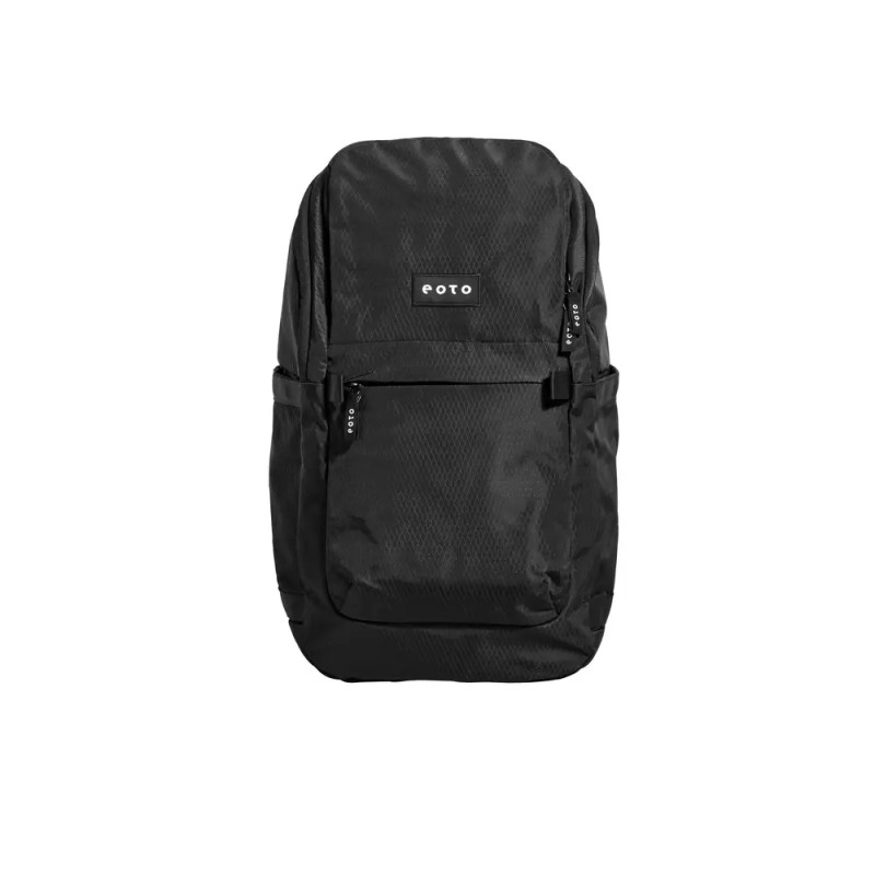 - Alles im Blick: Der Rucksack mit großer Öffnung und smartem Design sorgt für schnellen Zugriff und