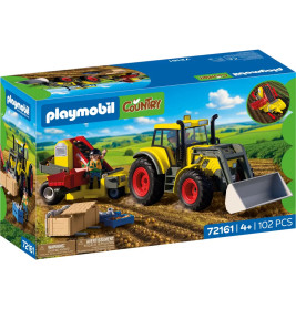 Großer Traktor mit Kartoffelroder