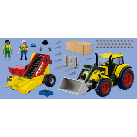 Großer Traktor mit Kartoffelroder