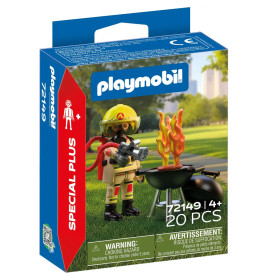 Feuerwehrmann mit Brandherd