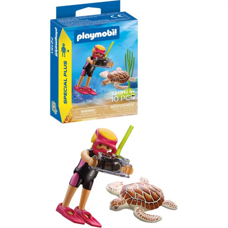 Taucherin mit Schildkröte