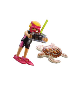 Taucherin mit Schildkröte