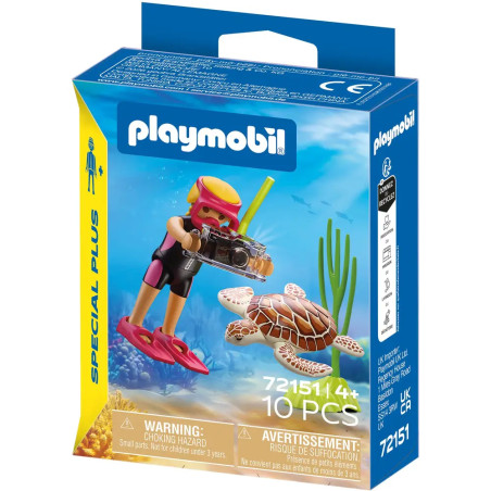 Taucherin mit Schildkröte