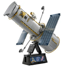 LEGO® Icons 11382 Hubble-Weltraumteleskop