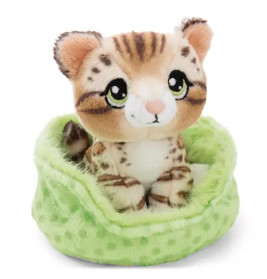 Sitzendes Kuscheltier Bengal Katze getigert im grünen Körbchen