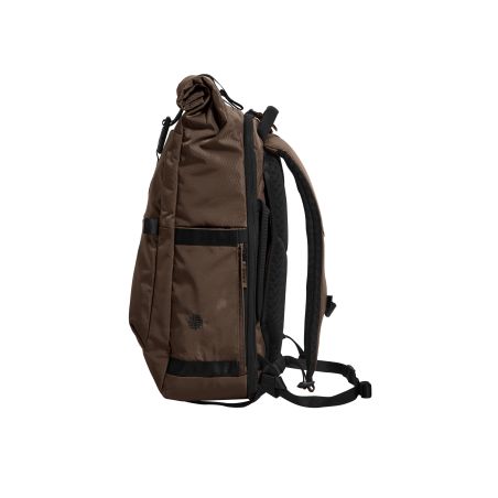 eoto Rucksack Rolly32 Mokkabraun – 23-32 Liter, Roll-Top, wasserabweisend & Notebookfach