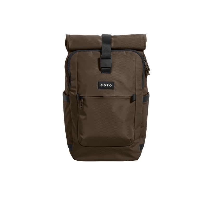 eoto Rucksack Tall41 Mokkabraun – 20 Liter, schlankes Design & Laptopfach