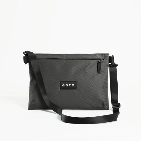 eoto Umhängetasche Simple3 Steingrau – 2,6 Liter, minimalistisch & elegant