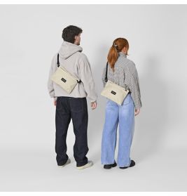 eoto Umhängetasche Simple3 Cremebeige – 2,6 Liter, stilvoll & modern