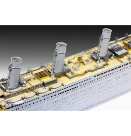 Revell Titanic Platinum Edition Modellbausatz – Legendäres Schiff detailgetreu nachbauen