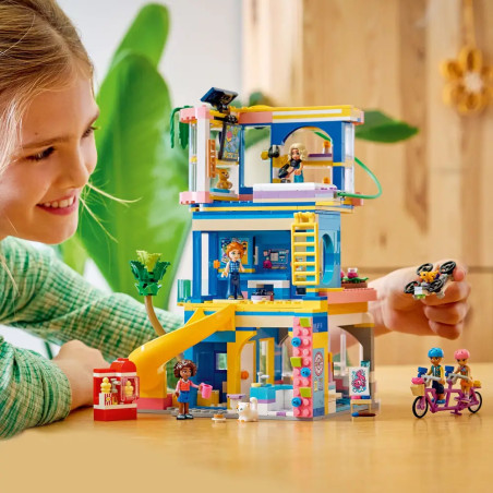 LEGO® Friends 42689 Heartlake City Clubhaus der Freunde