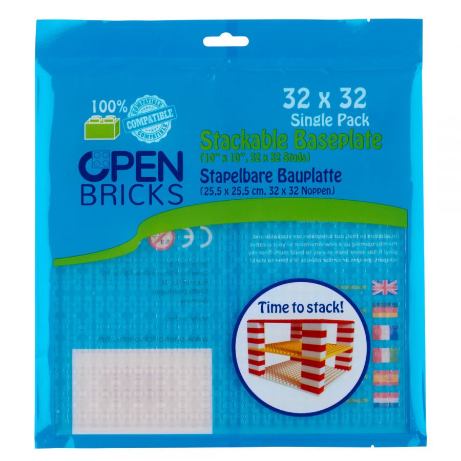 Blaue Verpackung der Open Bricks 32x32 Stapel-Grundplatte mit Produktinfos und Bild gestapelter Grundplatten.