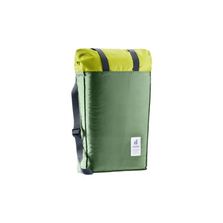 Grün-gelber Rolltop-Rucksack mit Frontlabel vor weißem Hintergrund.