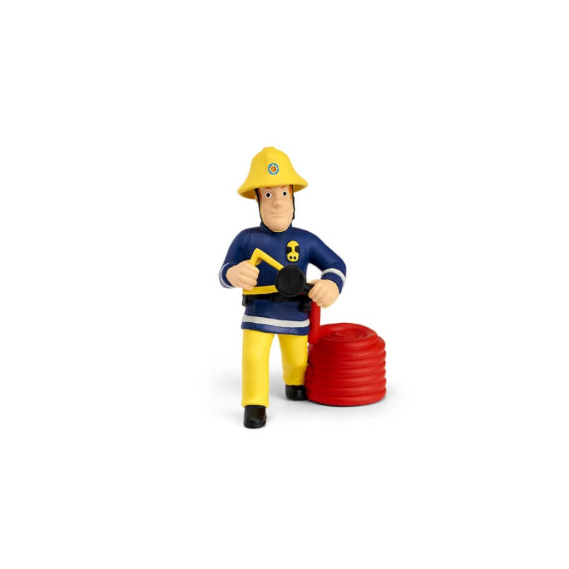 Spielzeug-Feuerwehrmann in blauer Uniform und gelbem Helm mit Schlauch neben roter Schlauchrolle. Spielzeug-Feuerwehrmann in blauer Uniform und gelbem Helm mit Schlauch neben roter Schlauchrolle.
